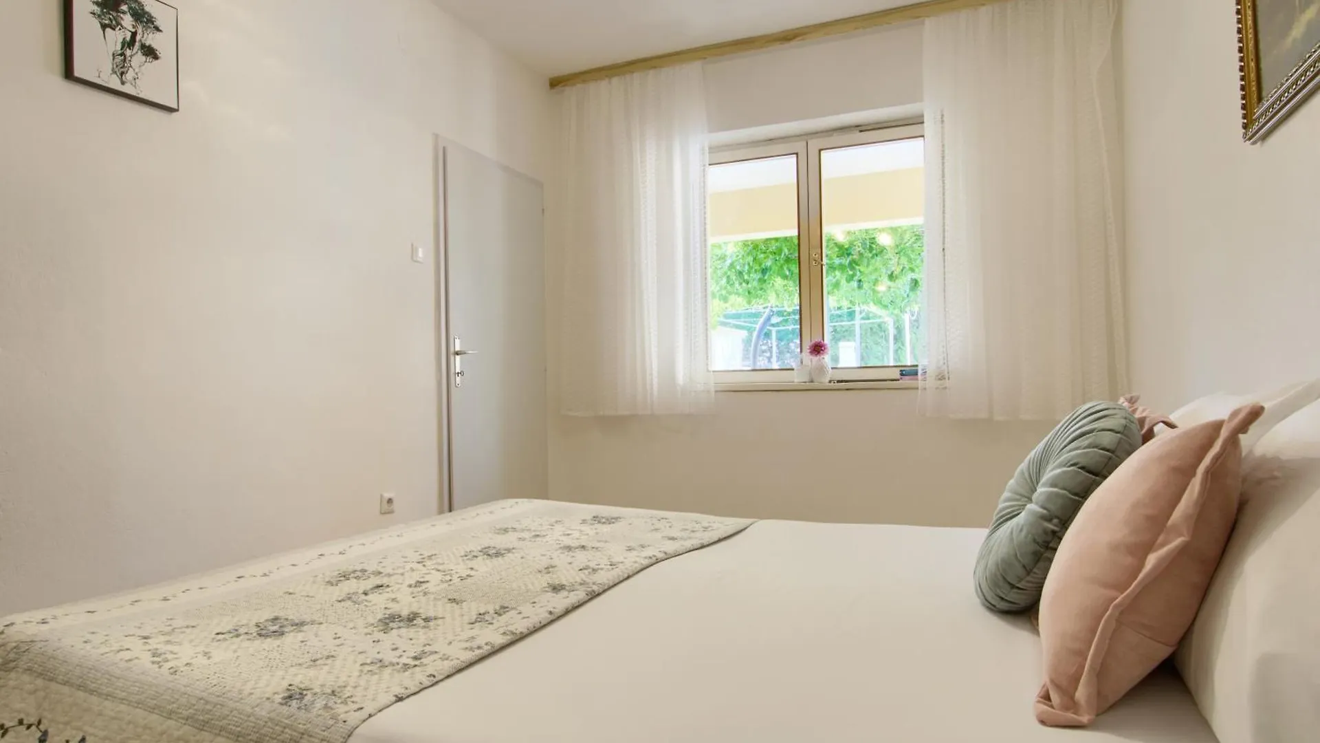 بيت للعطل فيلا Olea House Lukoran